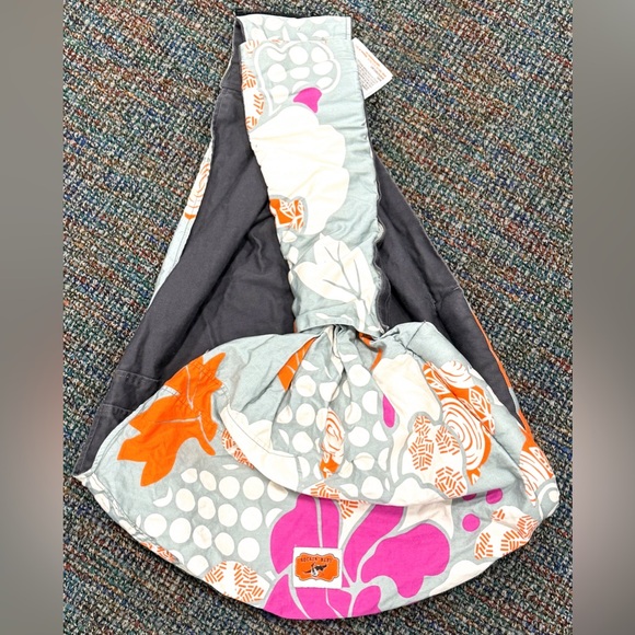 Rockin’ Baby 100% Cotton Carrying Sling - Picture 3 of 7